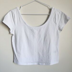 3/$10🍀 ARDENE | Scoop Neck Crop Tee